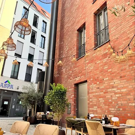 Beppo Restaurant Boutique-hotel Hotel